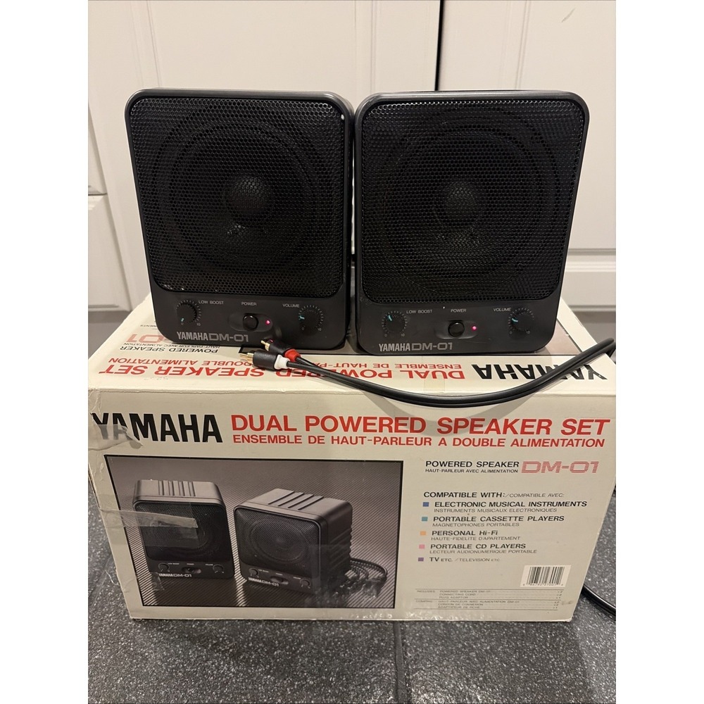 Vintage Pair Yamaha DM-01 Mini Powered Amplified 2 Speakers - Tested & Working*